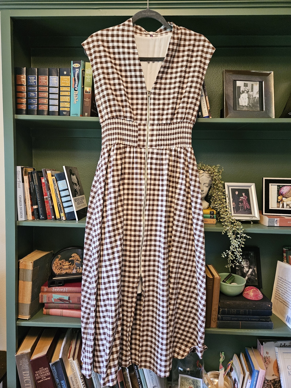 Trendy boutique Brown & White Gingham Zip-Front Midi Dress